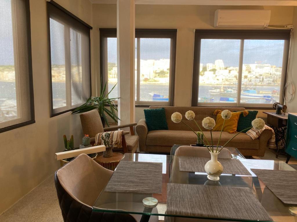 A Sea View Maisonette Right On The Waters Edge. St. Paul's Bay Esterno foto